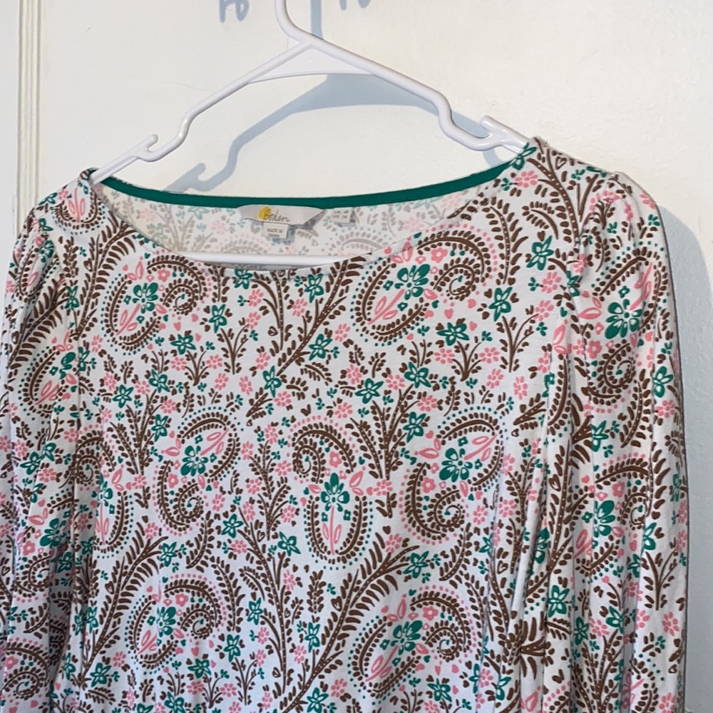Boden Blouson Jersey top with ivory floral paisley - Picture 3 of 10
